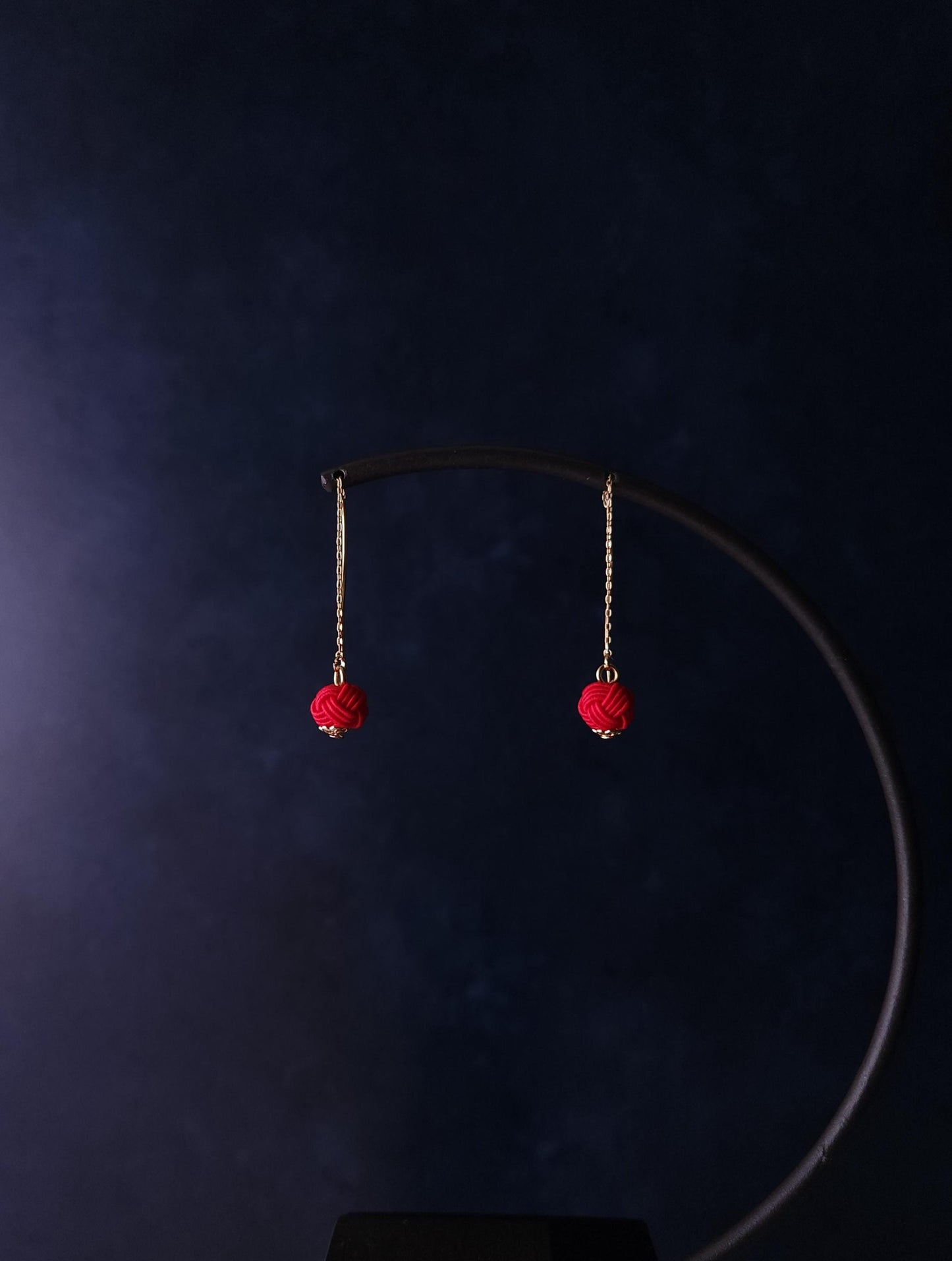Threader - Red