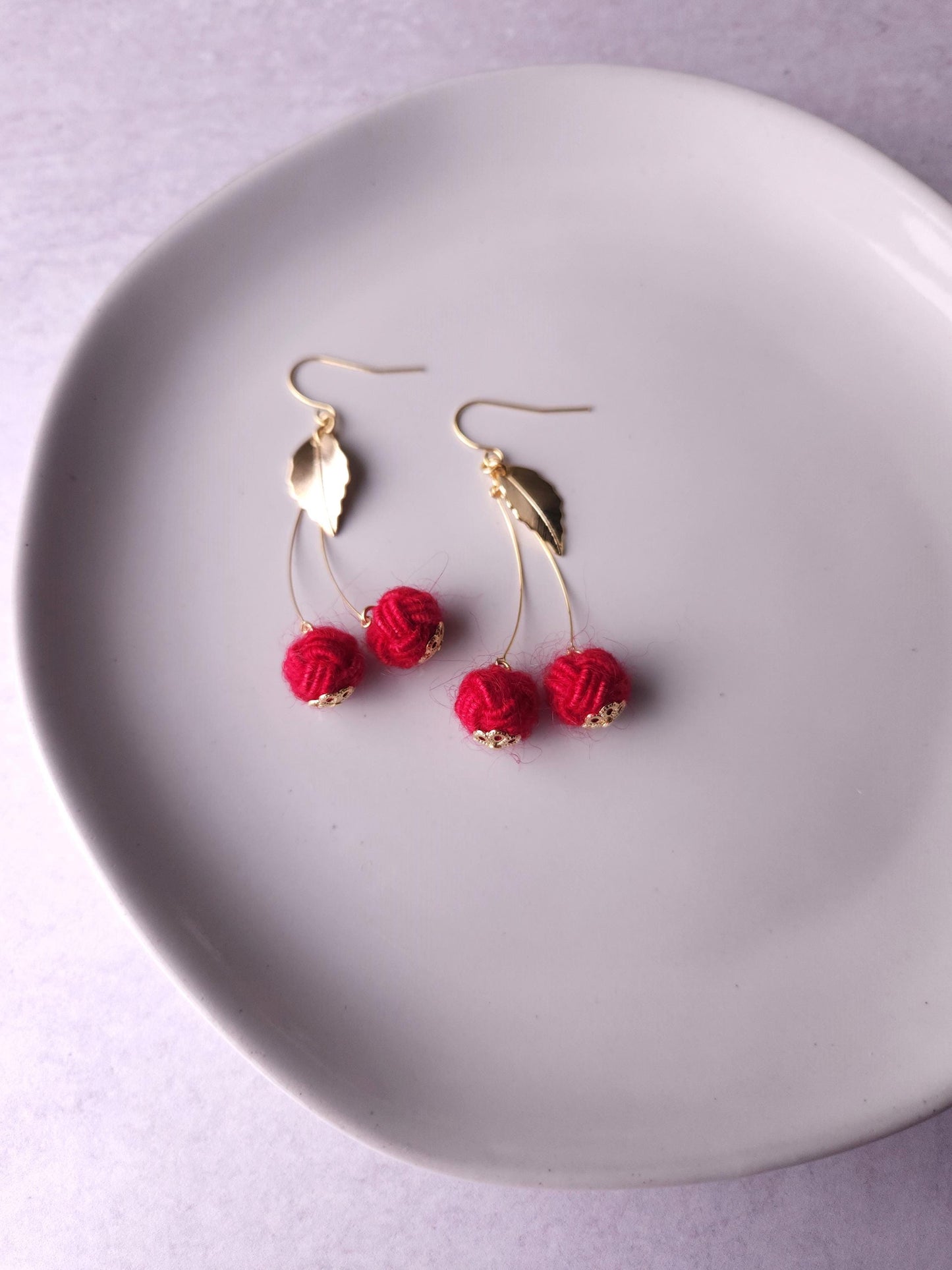 Fluffy Cherry - Red