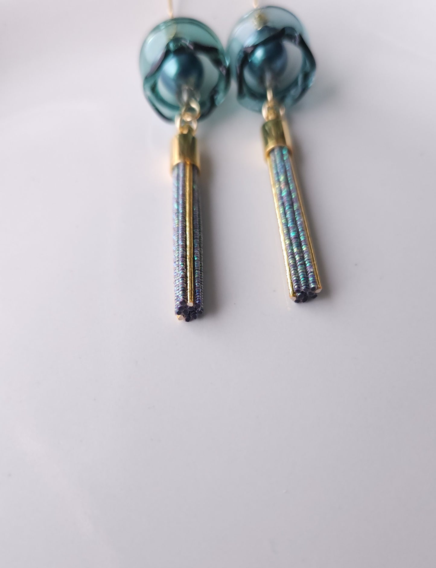 Furin - Iridescent Grey