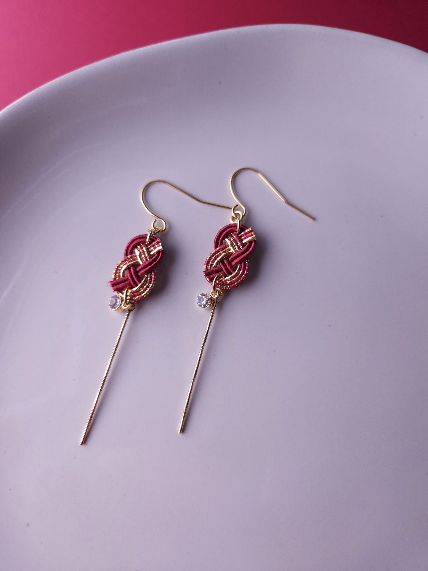 Small Mizuhiki Knot - Wine Red