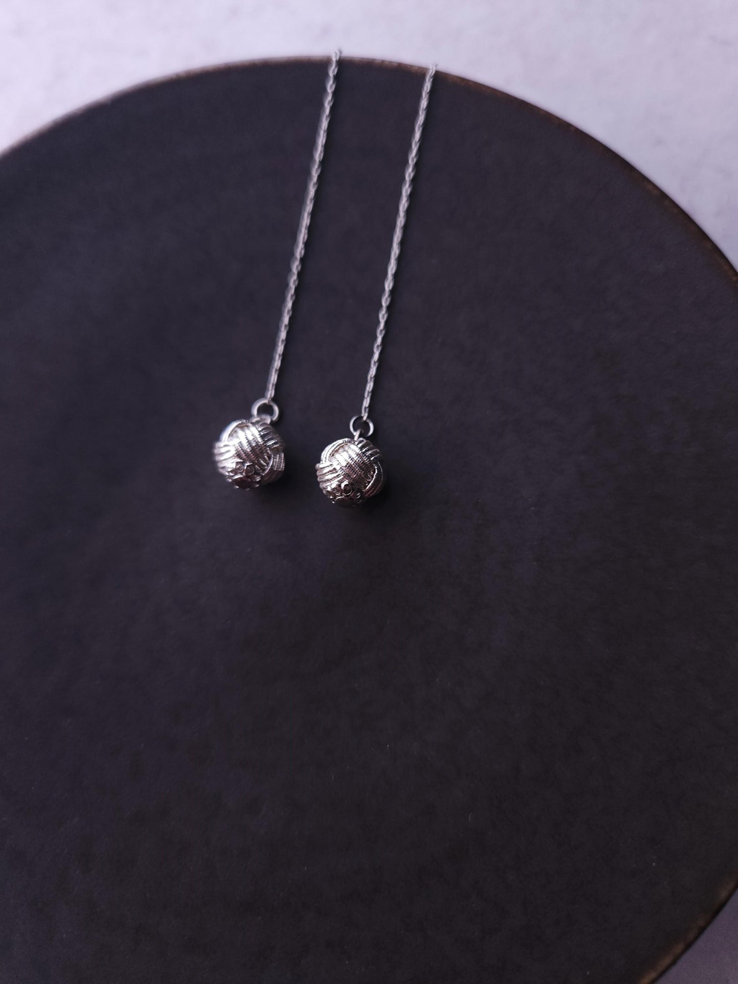 Threader - Metallic Silver