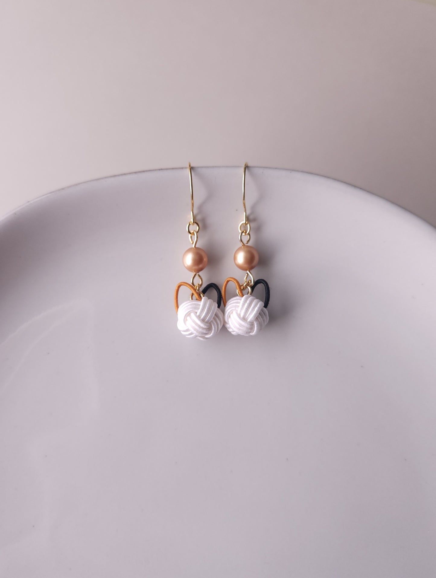 Cat and Pearl - Calico