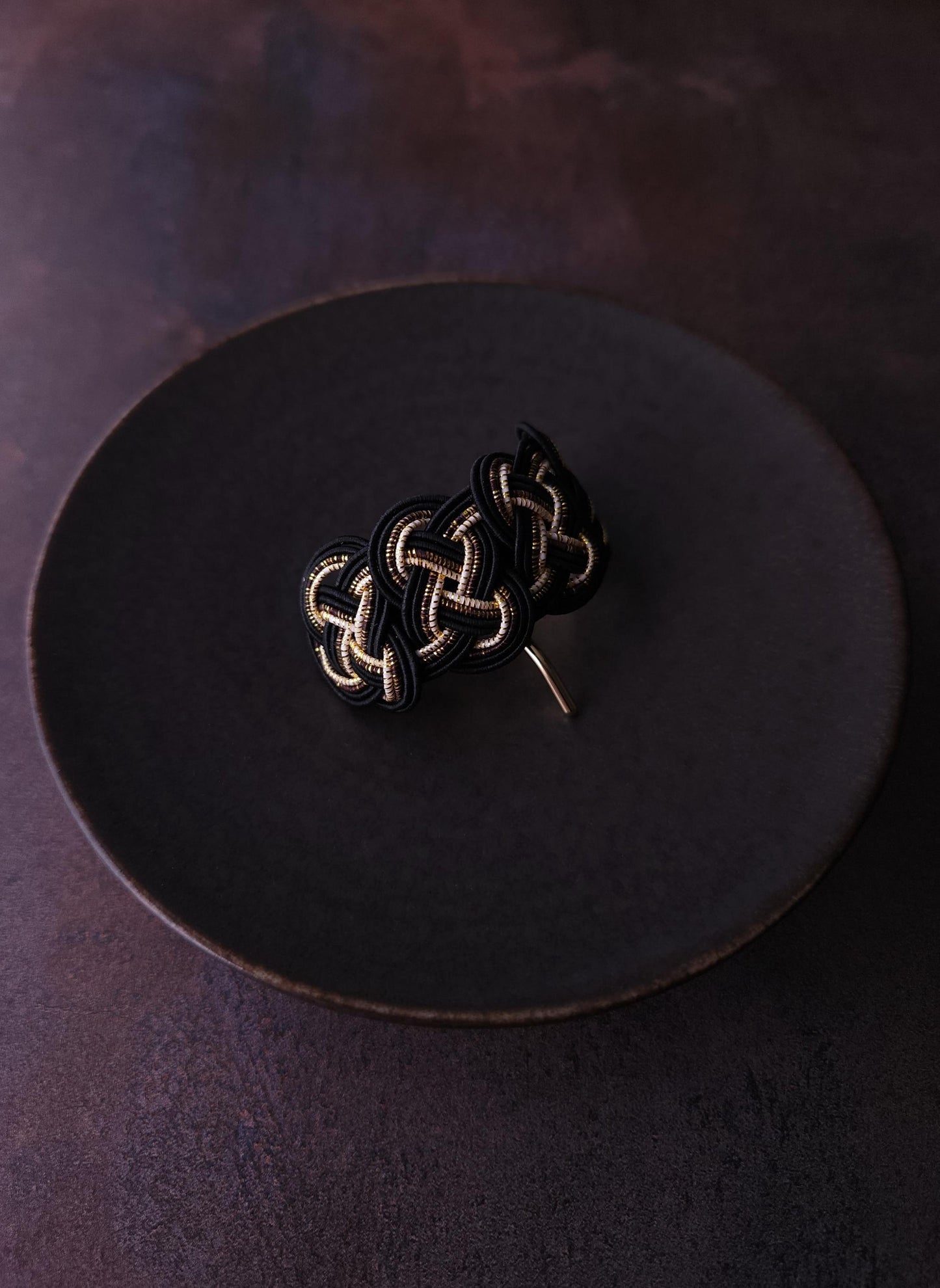 Pony Hook - Black