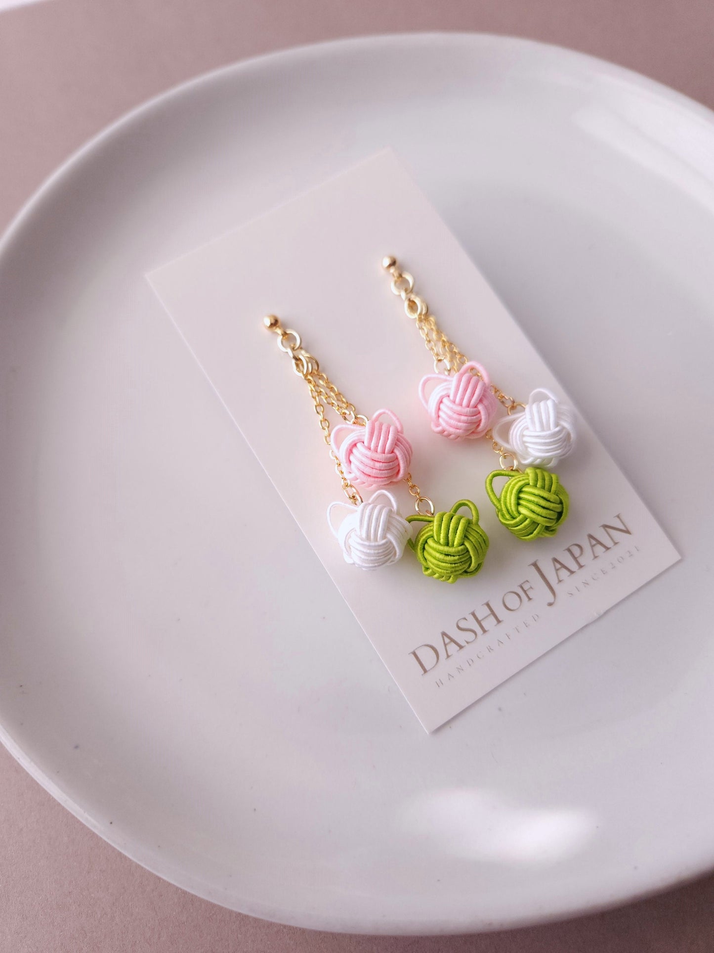 3 Cats - Hanami Dango
