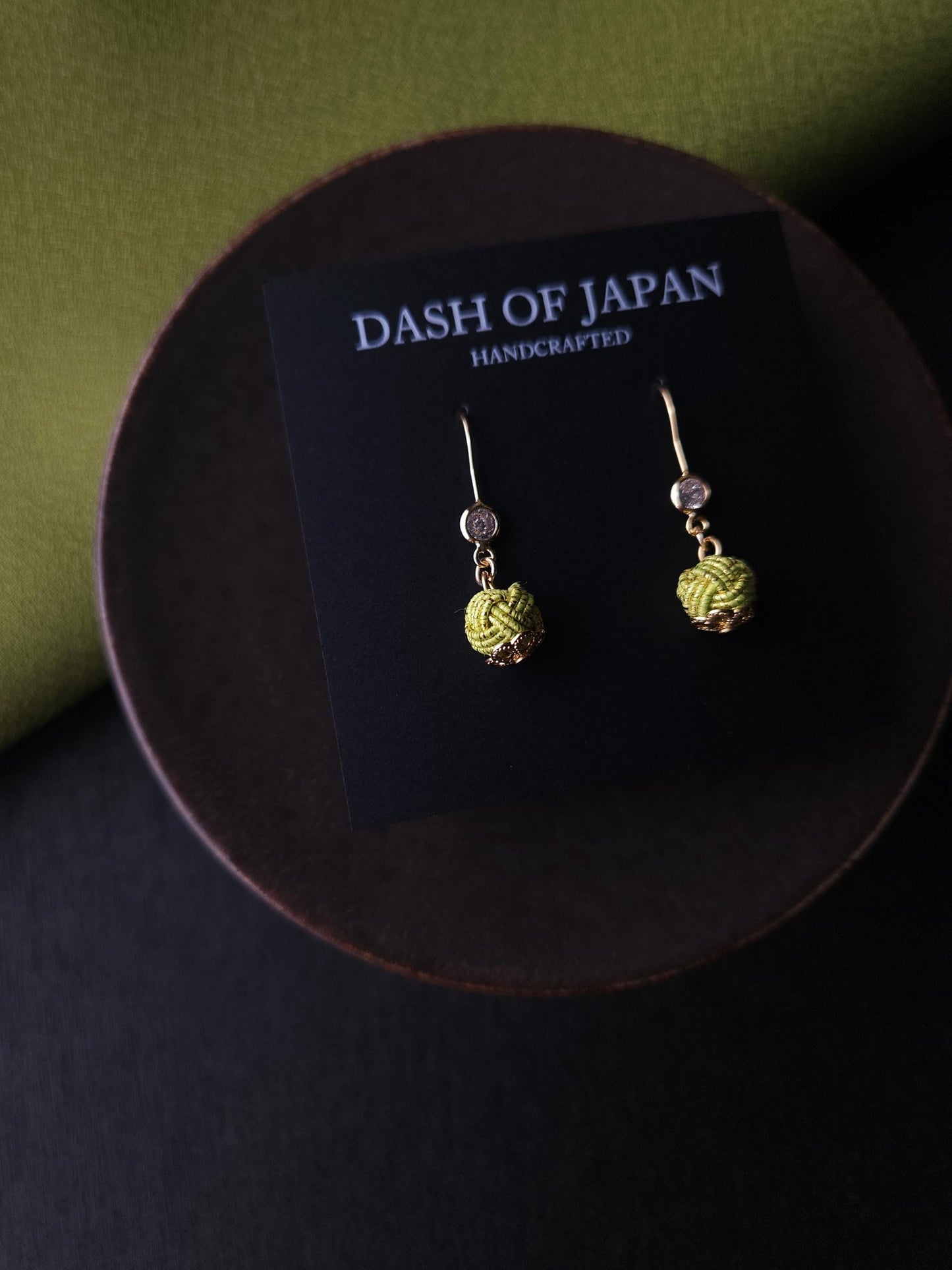 Simple  Drop - Lime Green and Gold