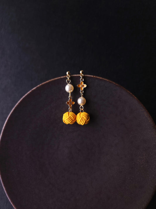 Asymmetry Flower - Olive Flower Yellow