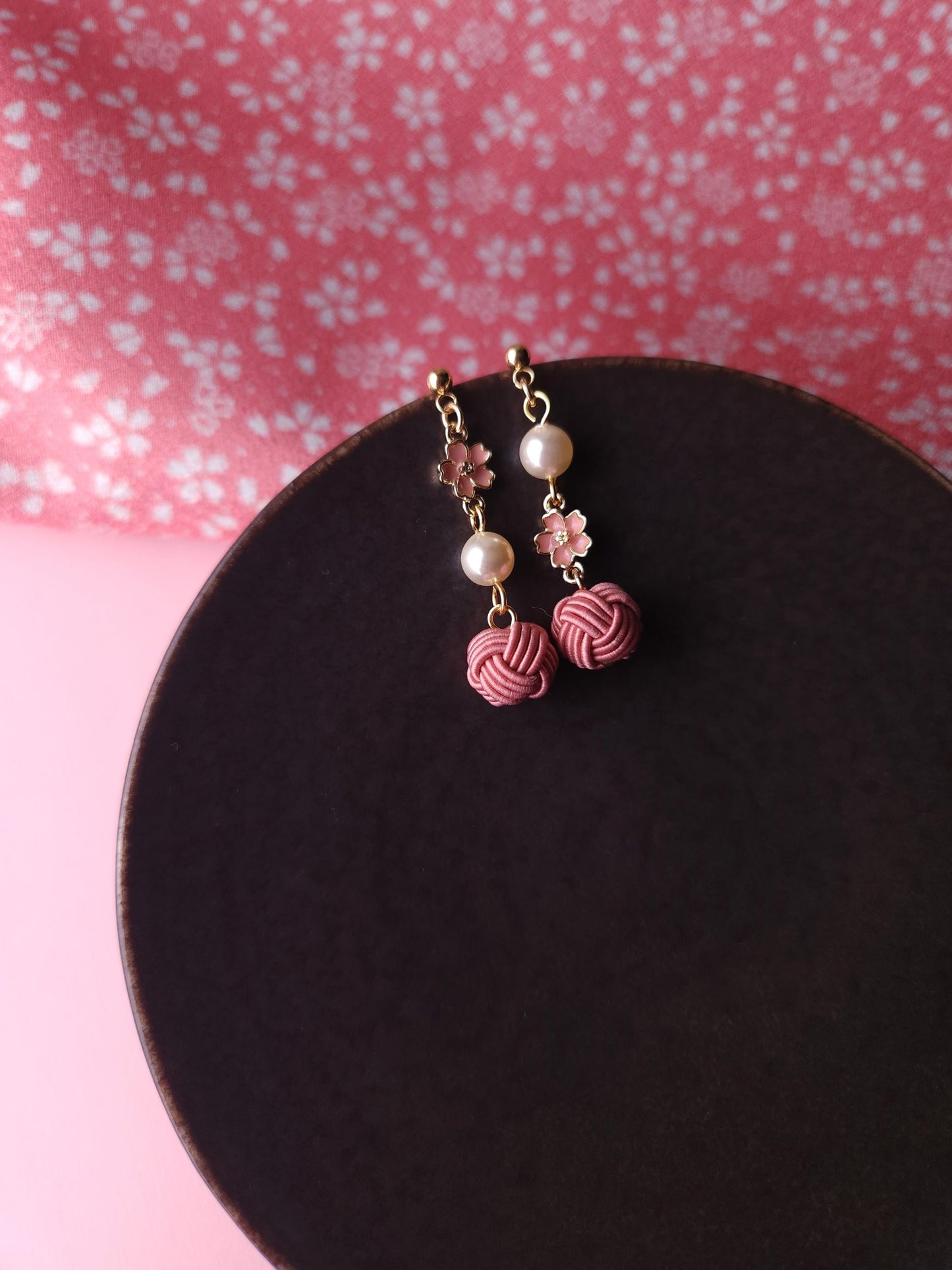 Asymmetry Flower - Dusty Rose