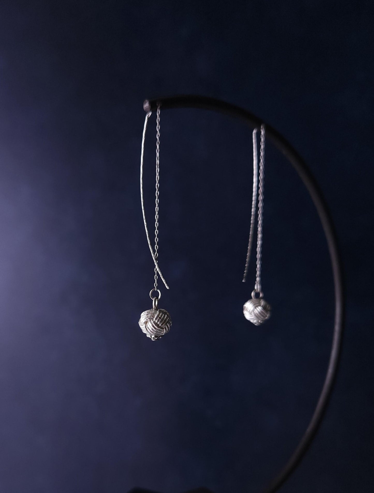 Threader - Metallic Silver