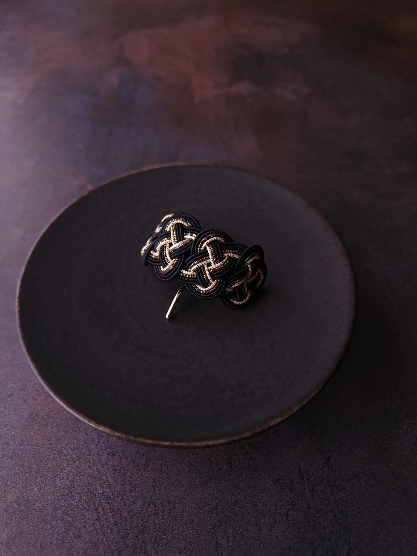 Pony Hook - Black