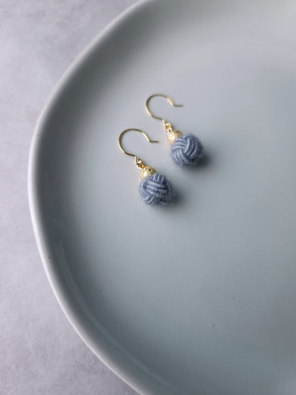 Pom Pom - Gray