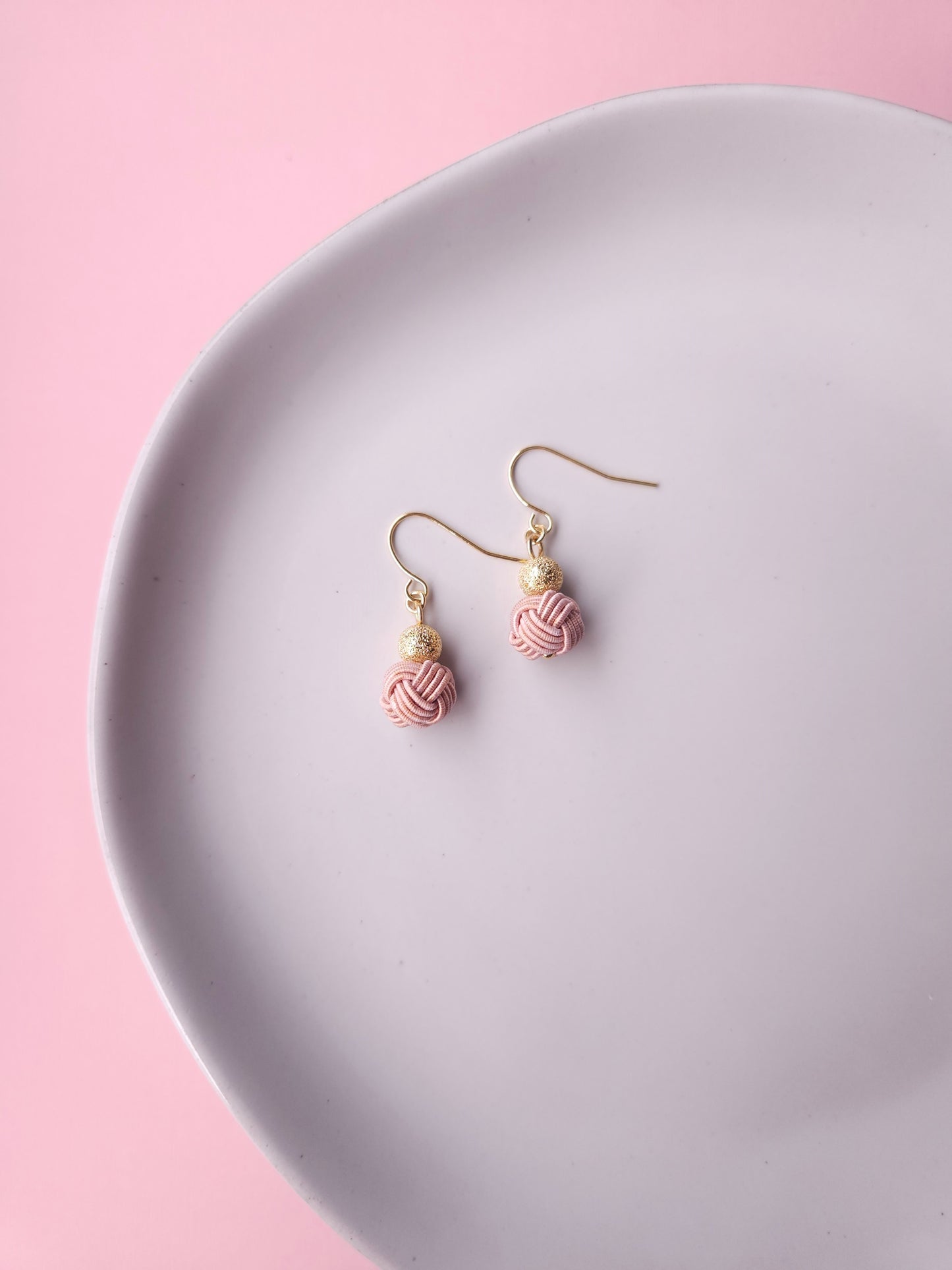 Daruma-Dusty Apricot