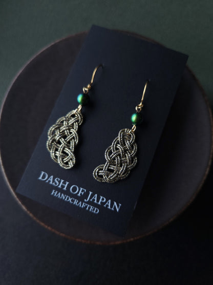 Crescent Moon - Black Gold