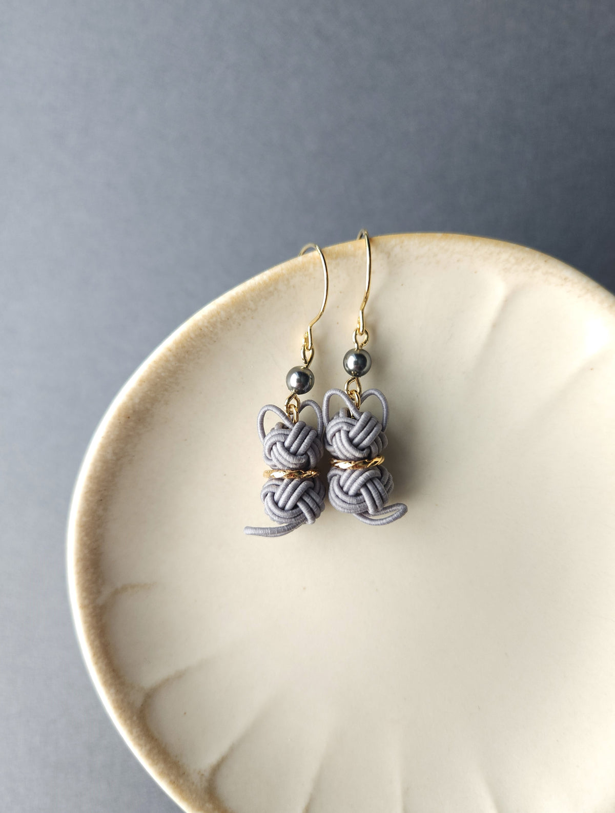 Cat  Earrings - Gray