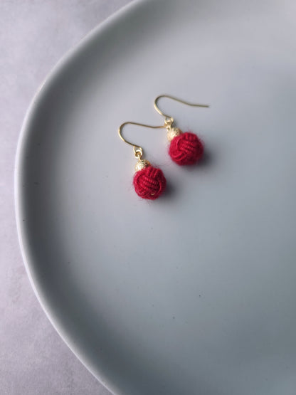 Pom Pom - Deep Red