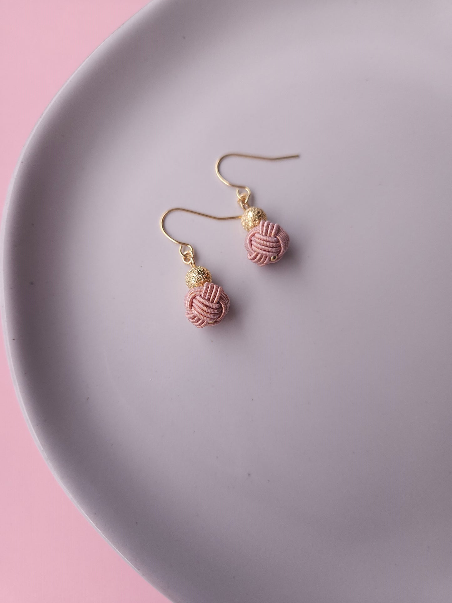 Daruma-Dusty Apricot