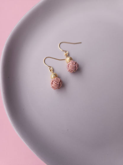 Daruma-Dusty Apricot