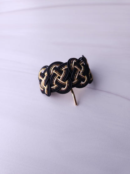 Pony Hook  - Black