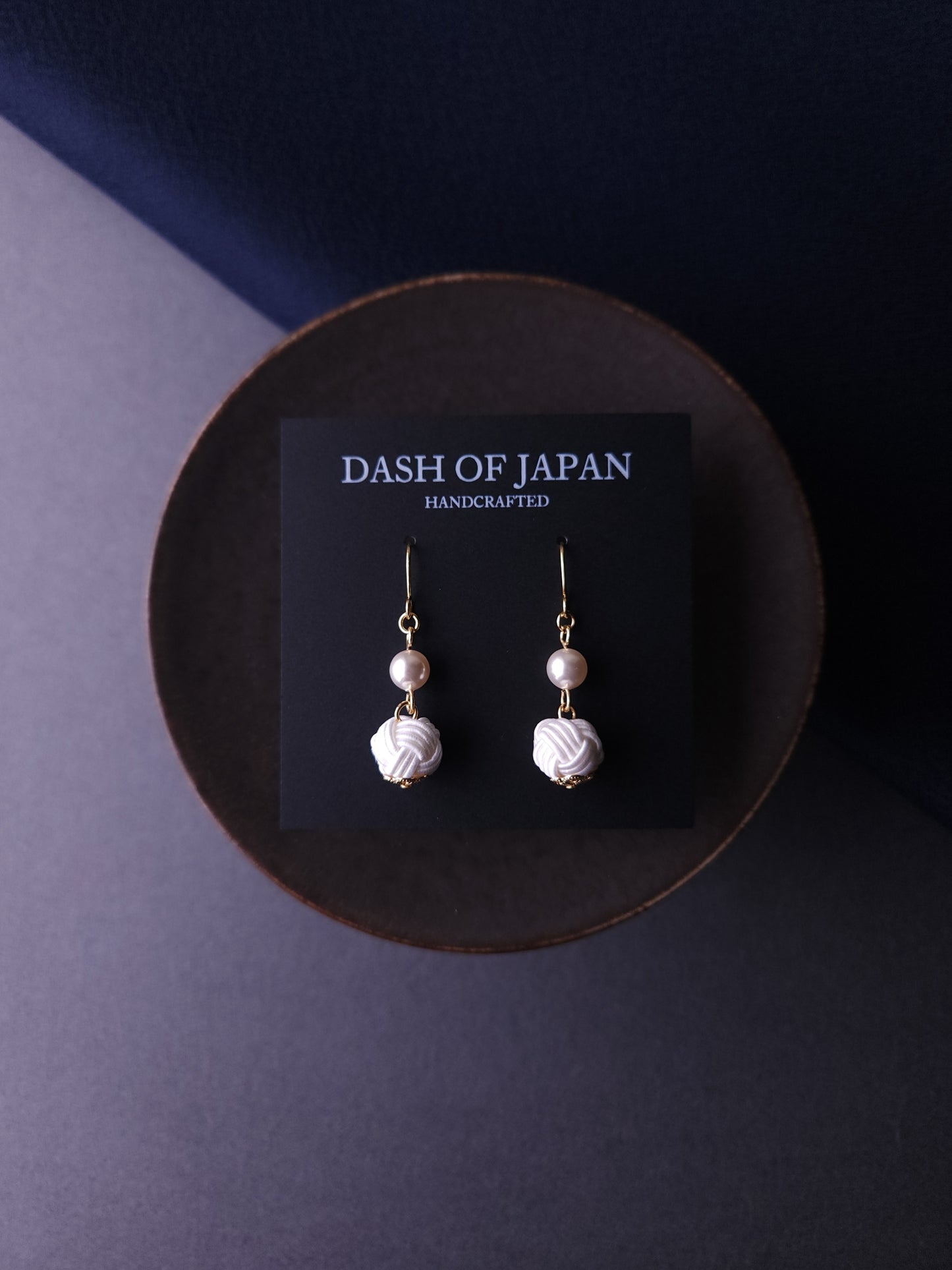 Simple Drop - White
