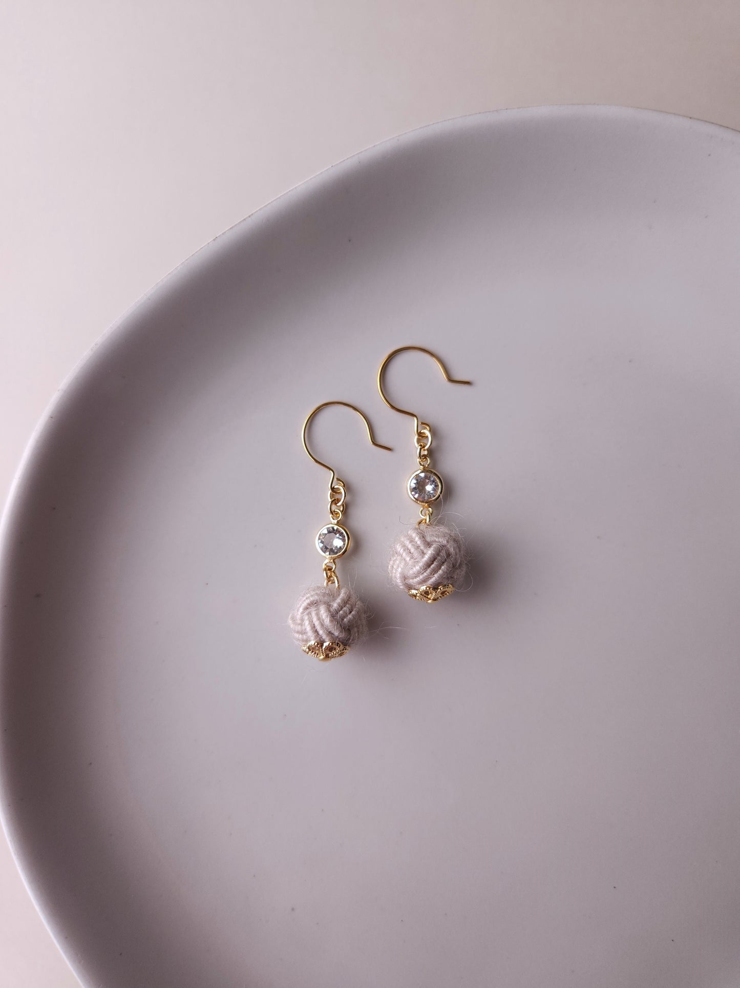 Japanese Mizuhiki Drop Earrings - Fluffy Warm Gray