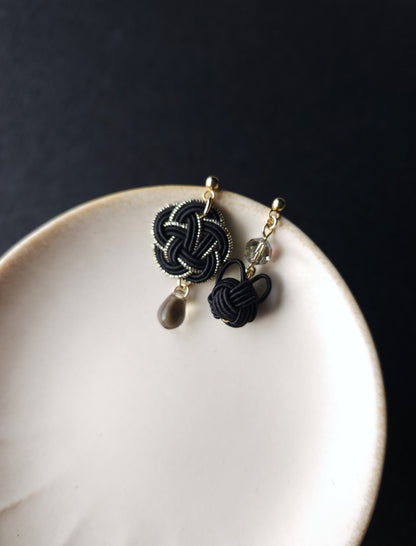 Cat and Flower - Black
