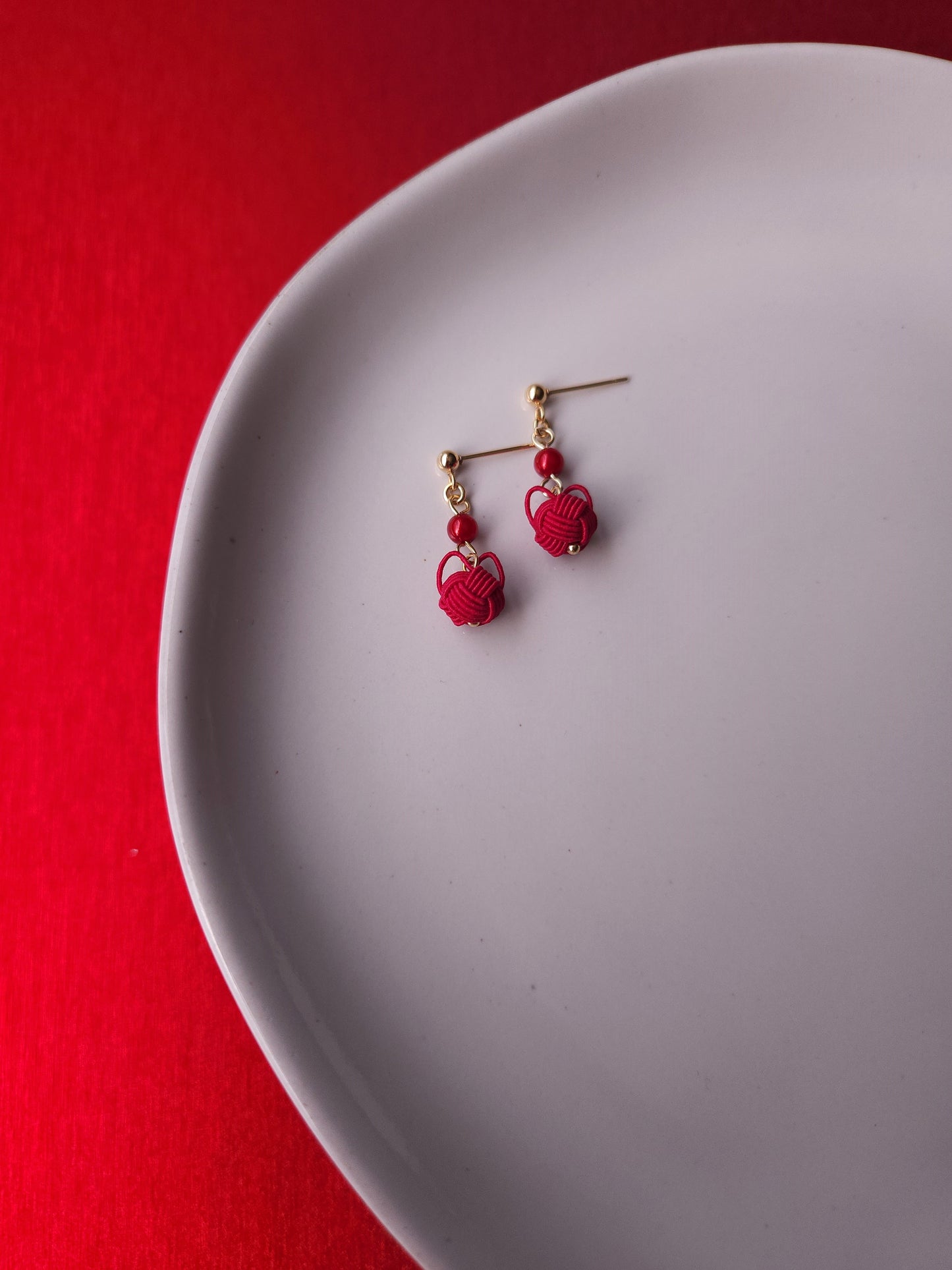Small Cat Drop -Deep Red