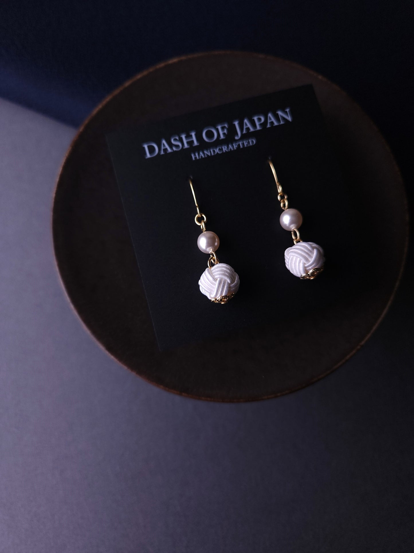 Simple Drop - White