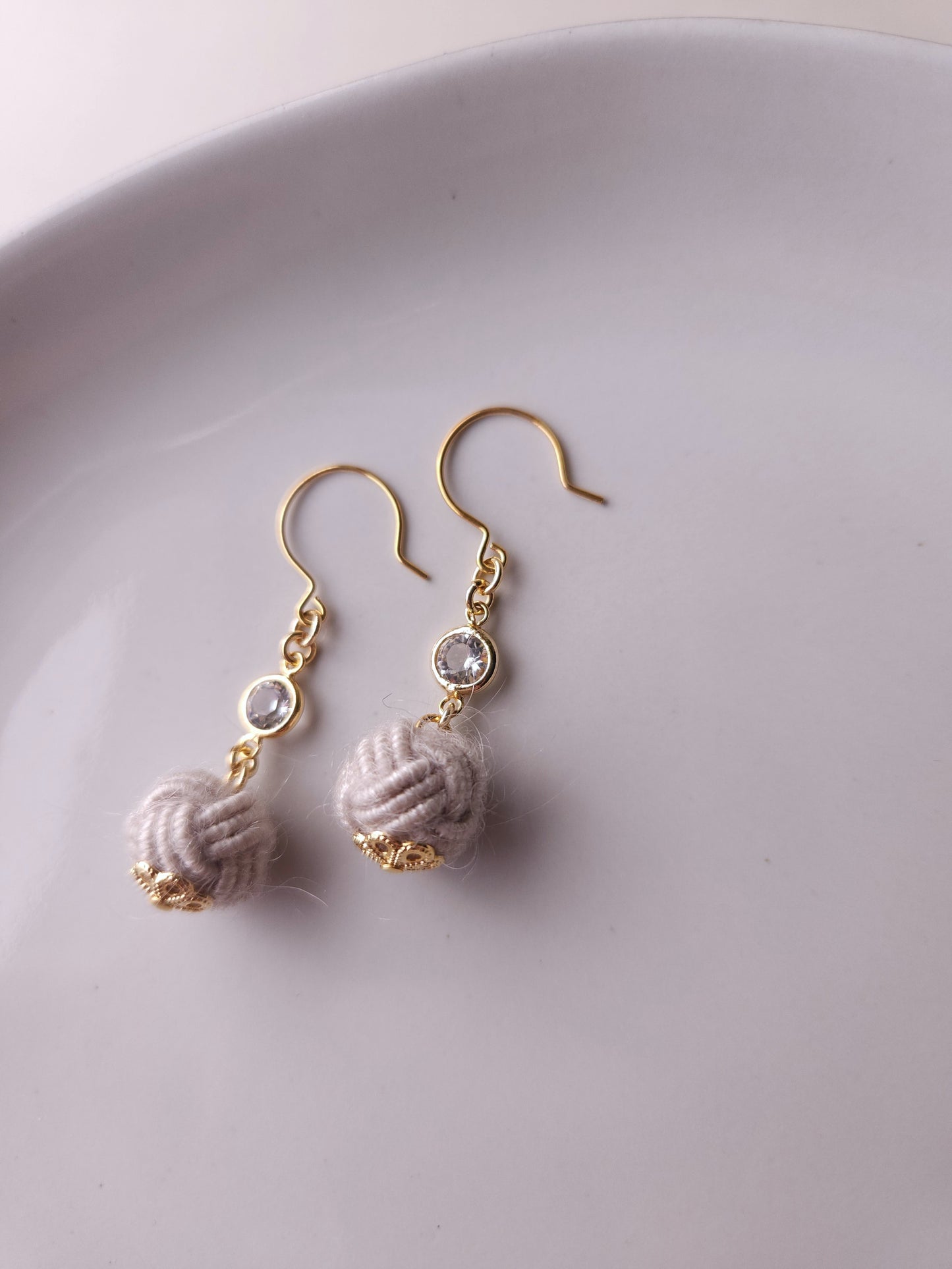 Japanese Mizuhiki Drop Earrings - Fluffy Warm Gray