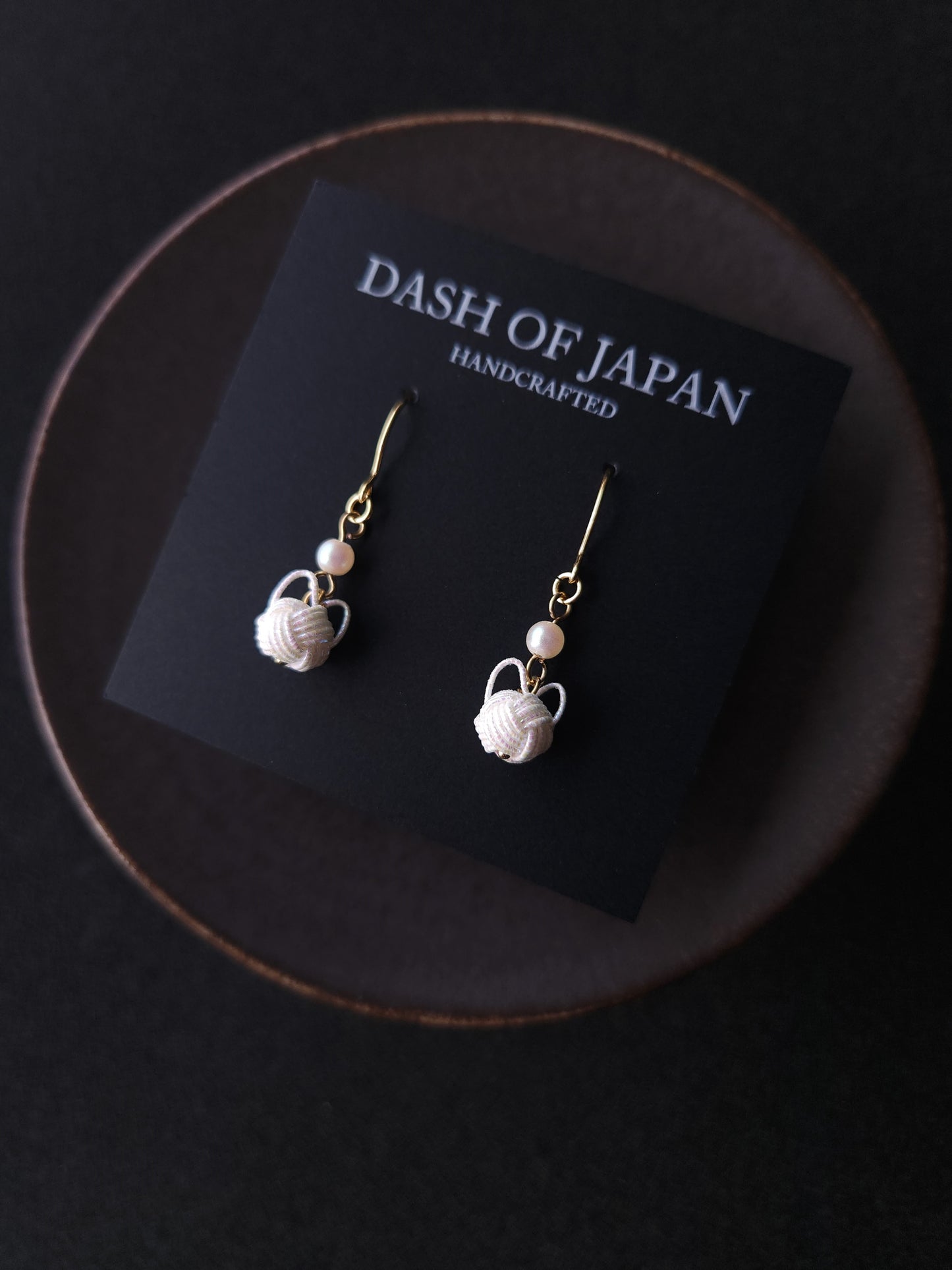 Small Cat Drop -Holographic White