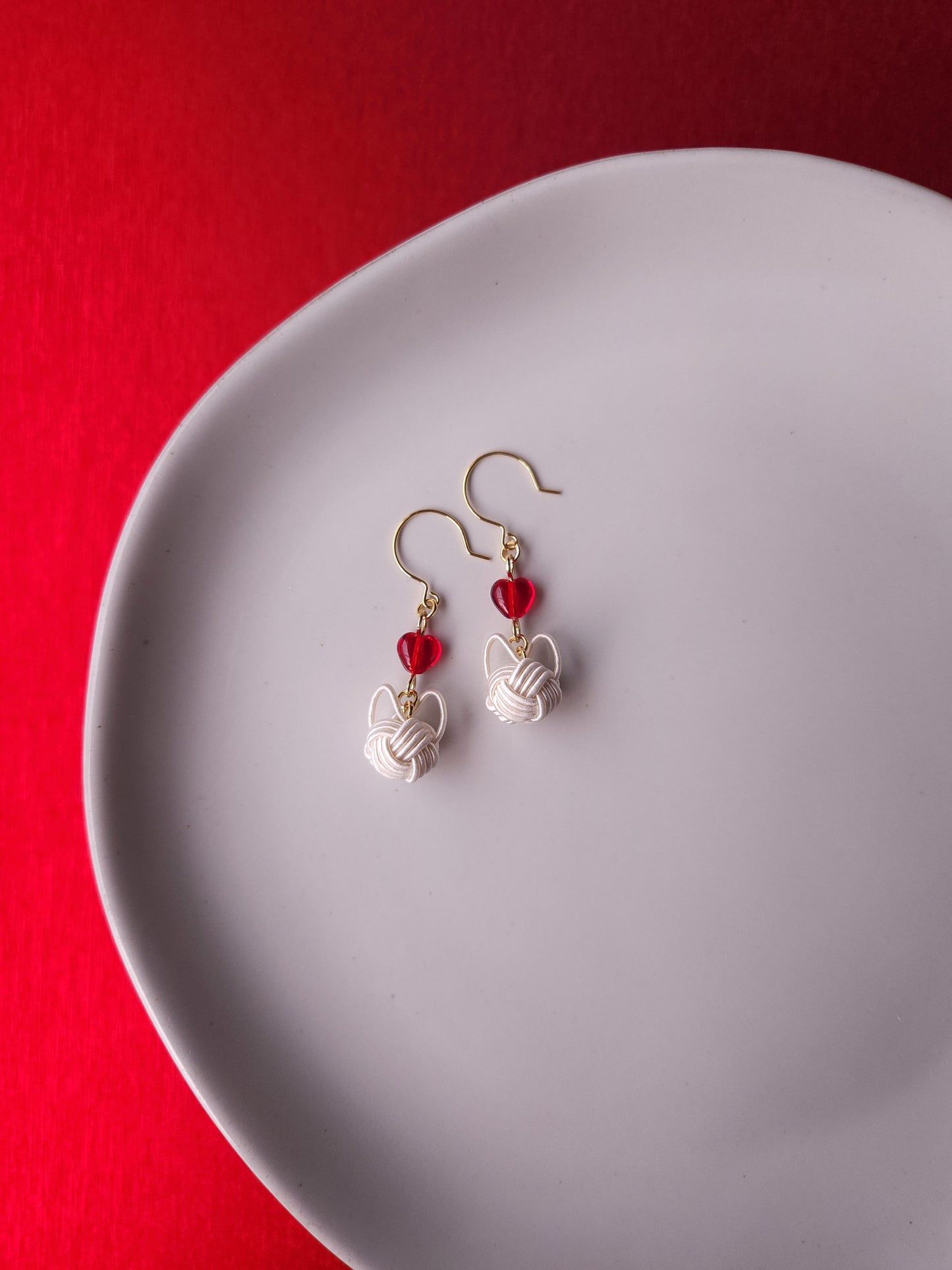 Cat and Heart  - White x Red