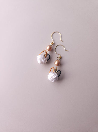 Cat and Pearl - Calico