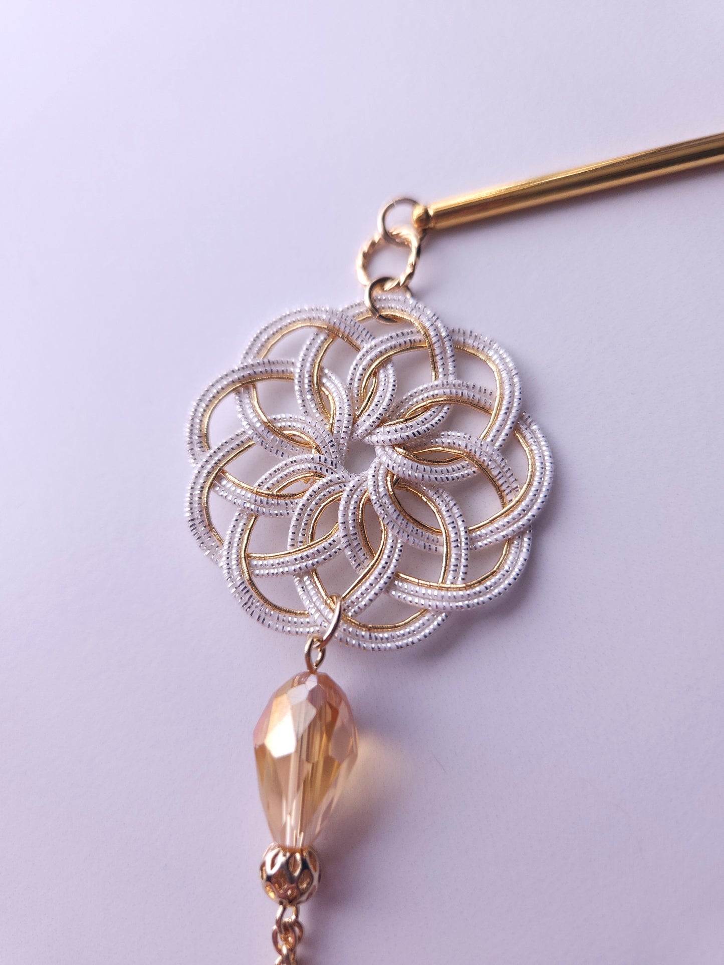 Mandala - Shiny White