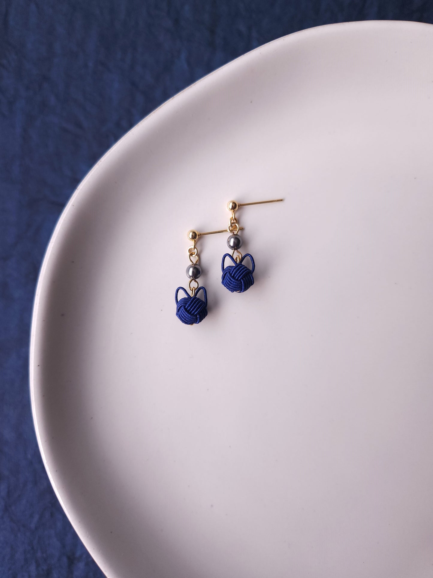 Small Cat Drop -Dark Blue
