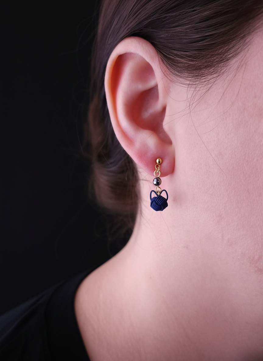 Small Cat Drop -Dark Blue