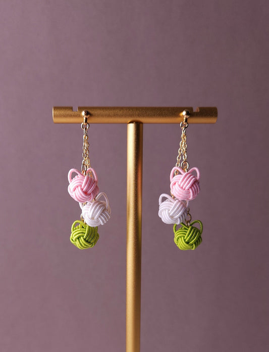 3 Cats - Hanami Dango