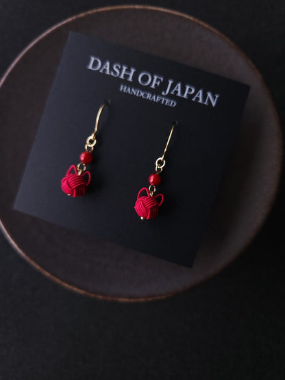 Small Cat Drop -Deep Red