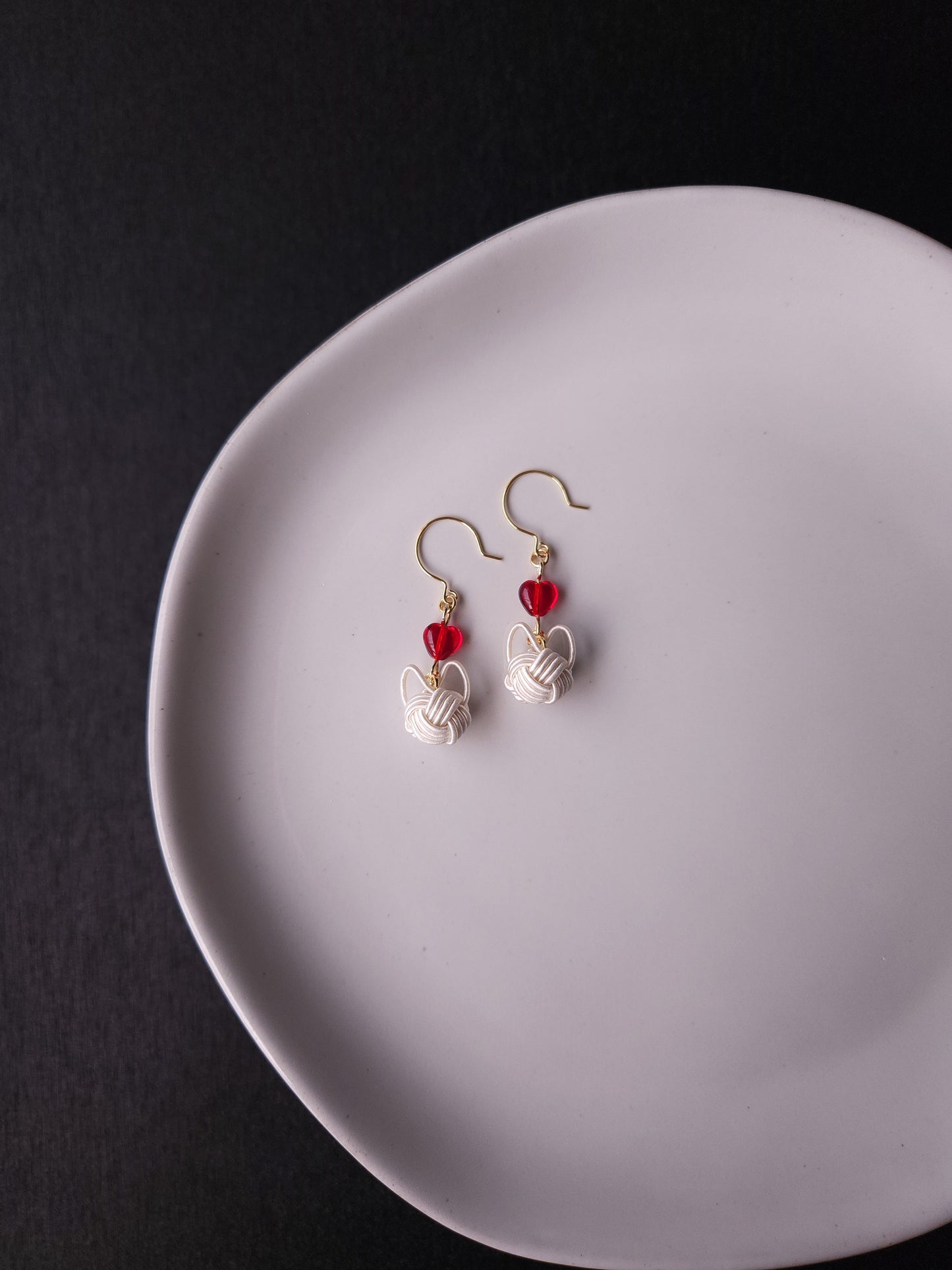 Cat and Heart  - White x Red