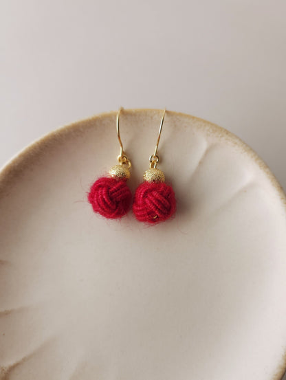 Pom Pom - Deep Red