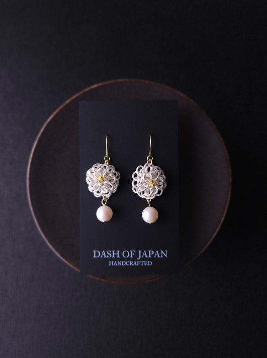 Chrysanthemum - Shiny White
