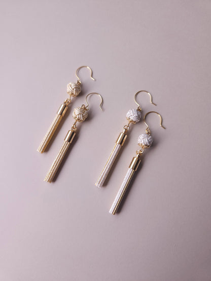 Tassel - Shiny White