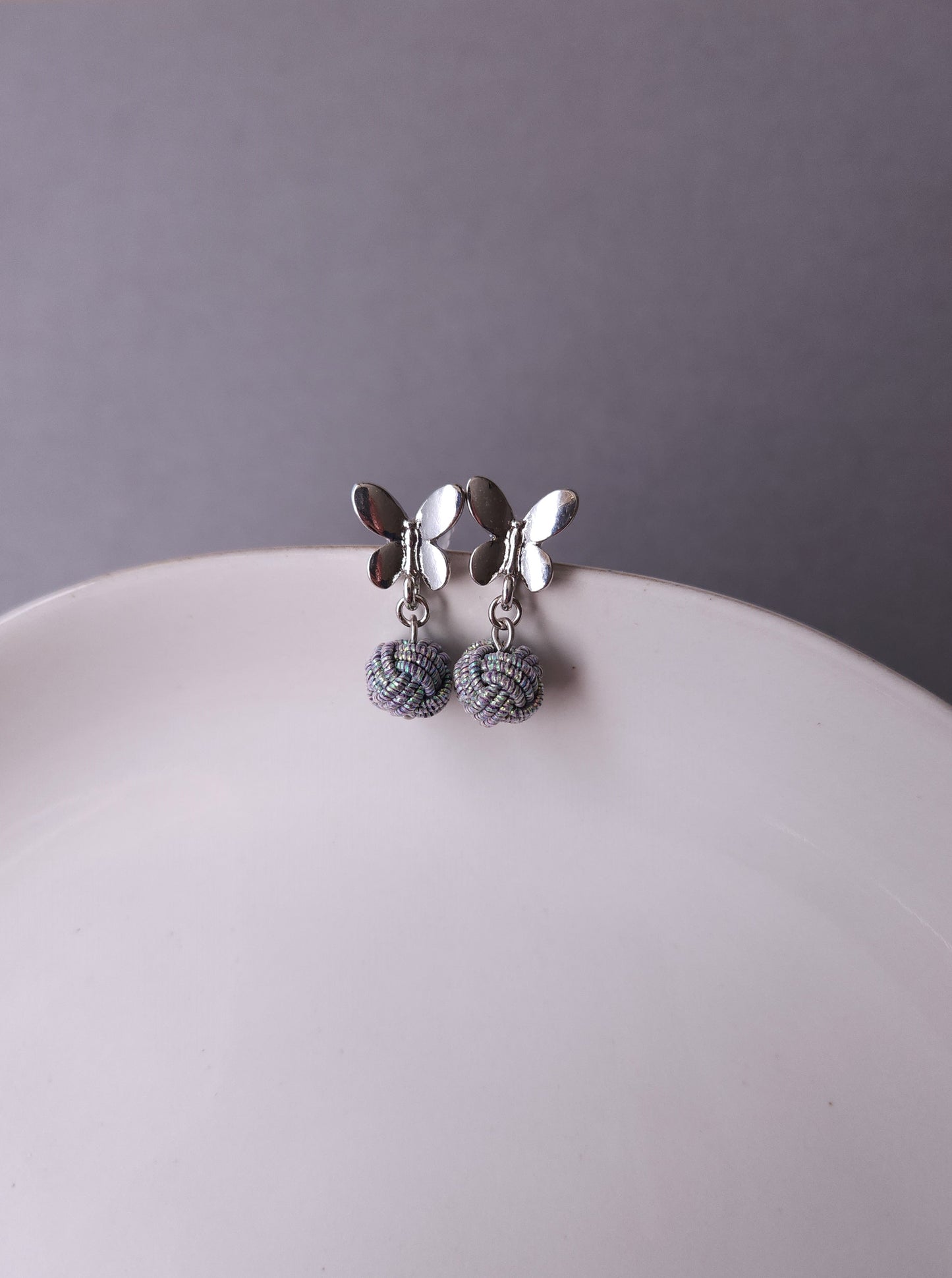 Butterfly - Iridescent Gray