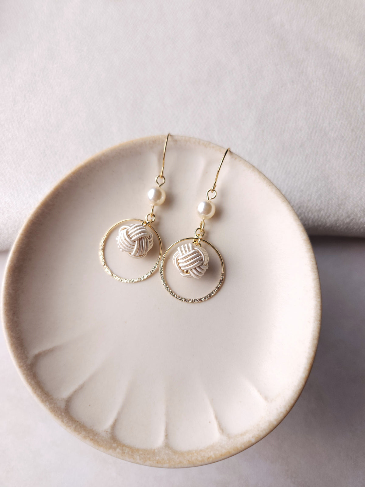Hoop - White