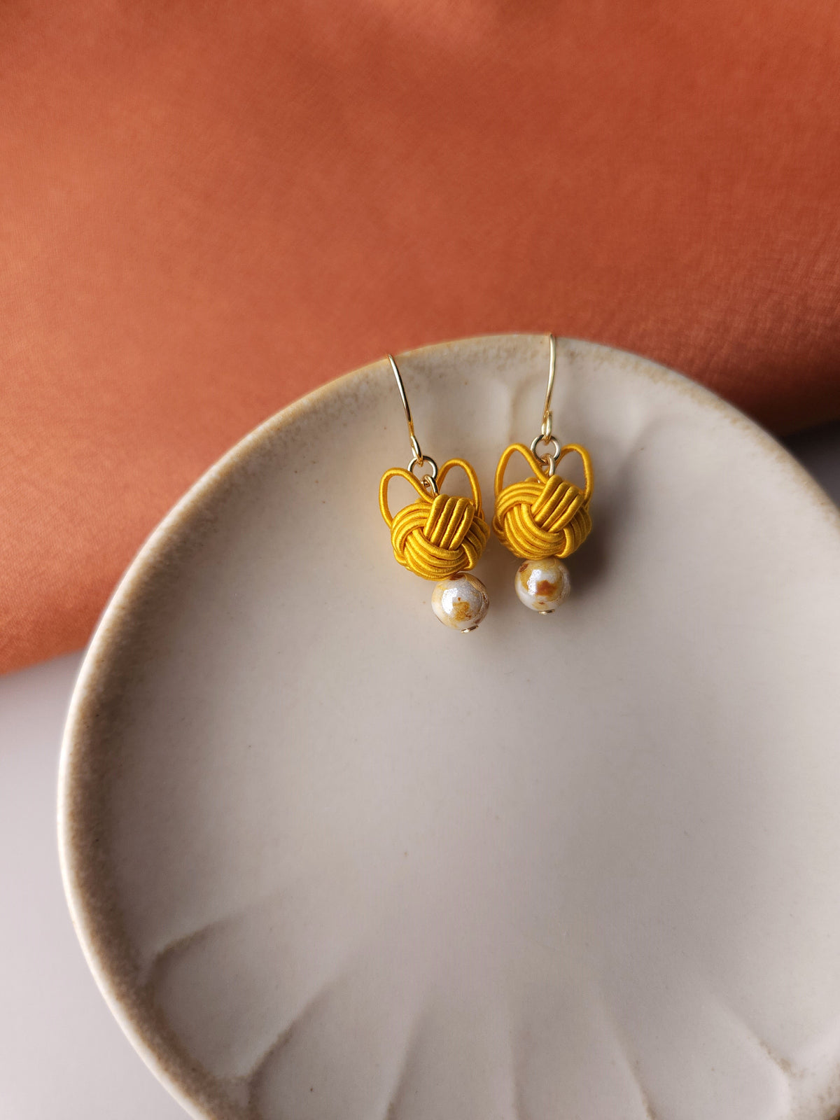 Cat Head Earrings - Yellow