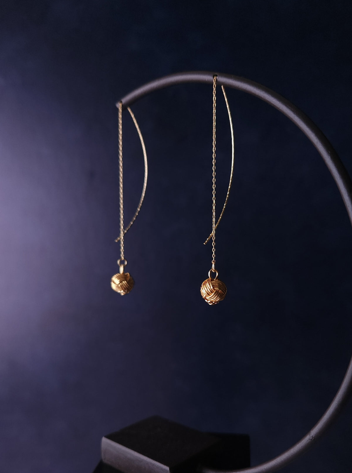 Threader - Metallic Gold