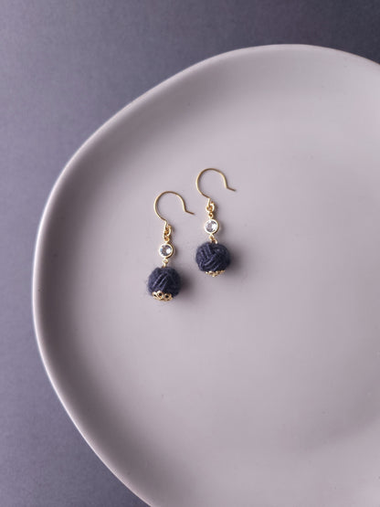 Japanese Mizuhiki Drop Earrings - Fluffy Gray