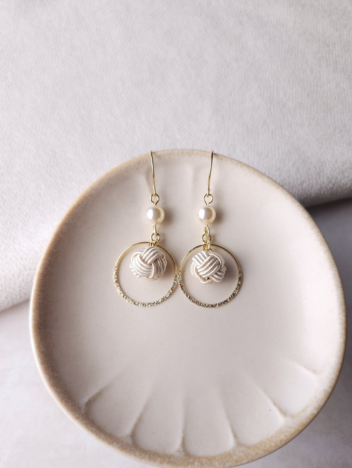 Hoop - White