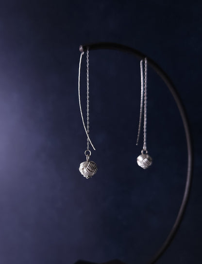 Threader - Metallic Silver