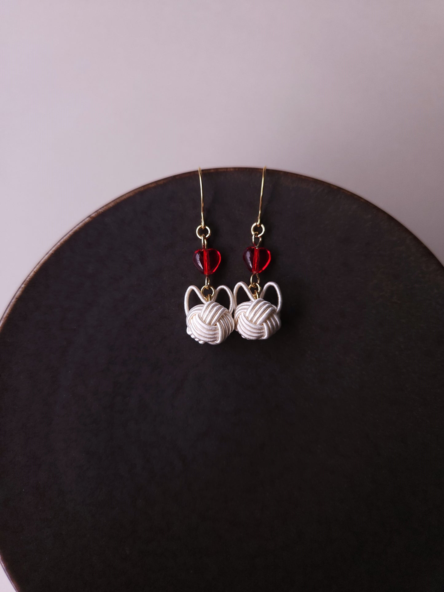 Cat and Heart  - White x Red