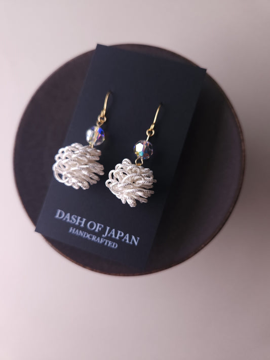 Pinecone - White