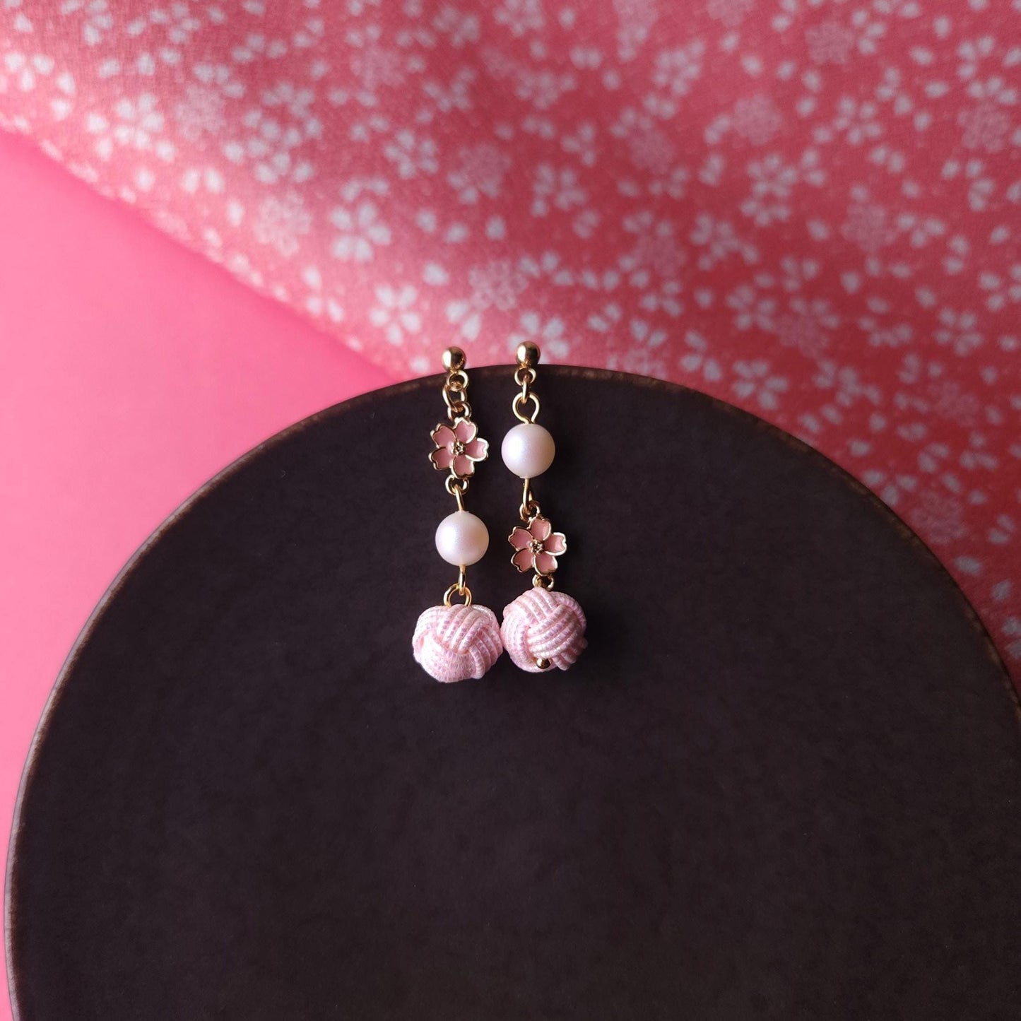 Asymmetry Flower - Pearlescent Pink