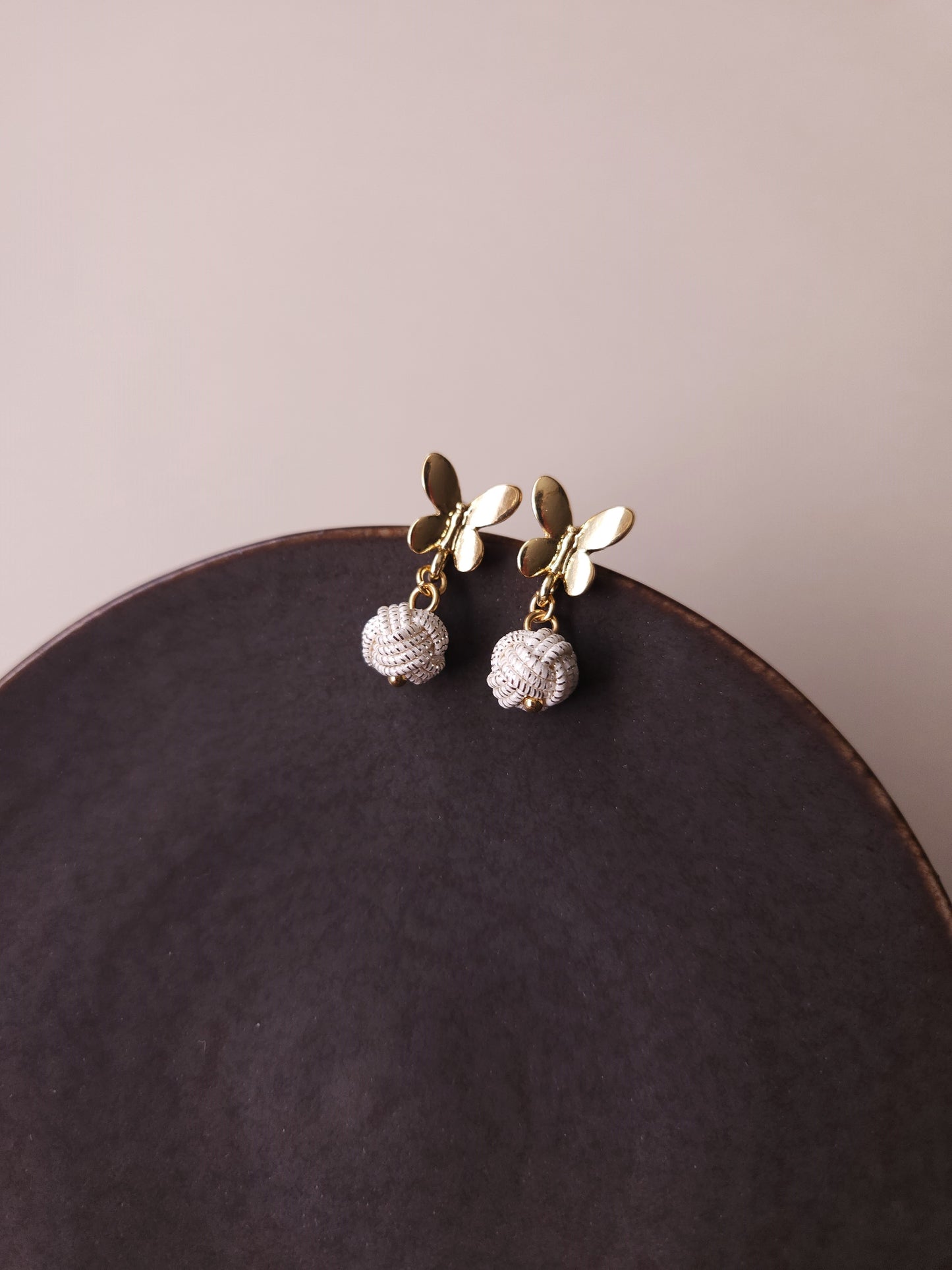 Butterfly - Pearl White